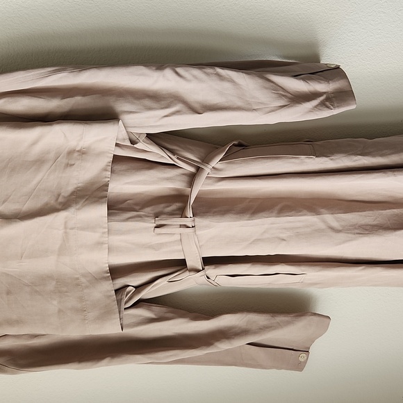 Darling Tan Beige "Overcast" Lightweight Belted Trench Coat sz M Trendy Classic - Picture 10 of 13